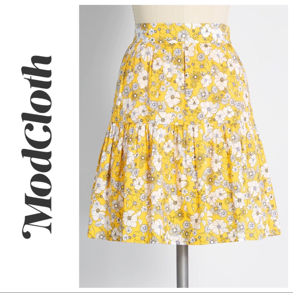 ModCloth Days in Doll Valley Tiered Skirt in Yellow Floral Size 14